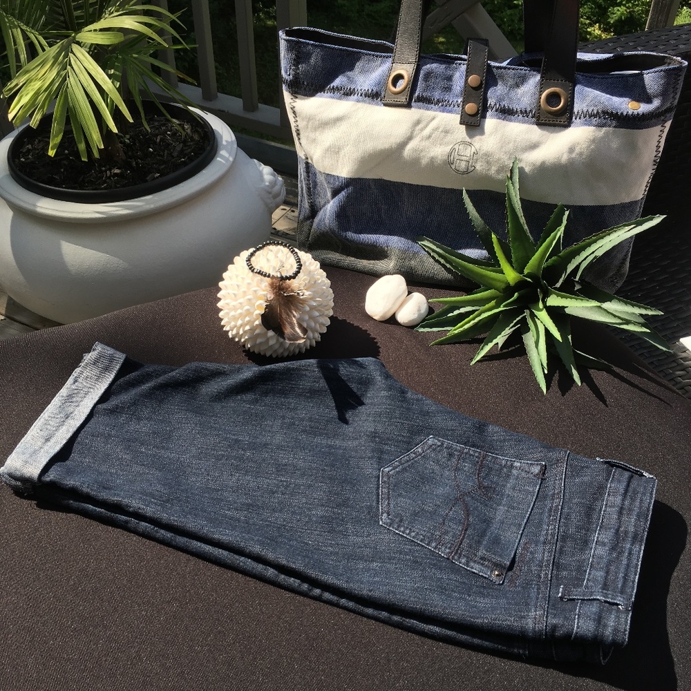 👖HOST PICK👖DKNY JEANS NWOT